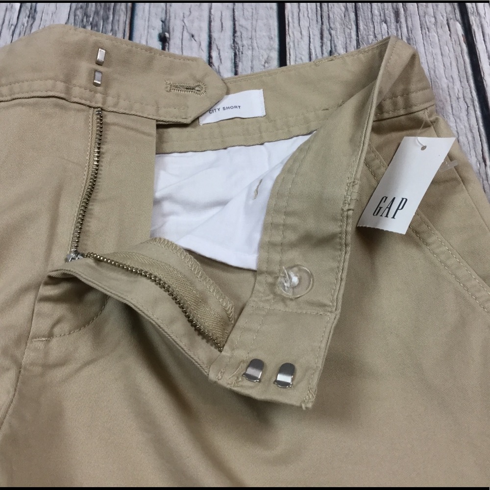 Gap Women 8 Tan Brown Shorts - Picture 3 of 4